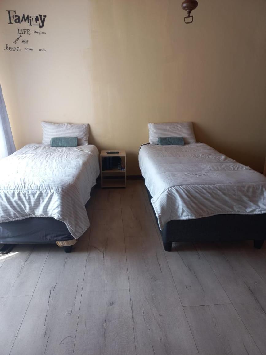 Rocky Hills Guesthouse Piet Retief Kültér fotó